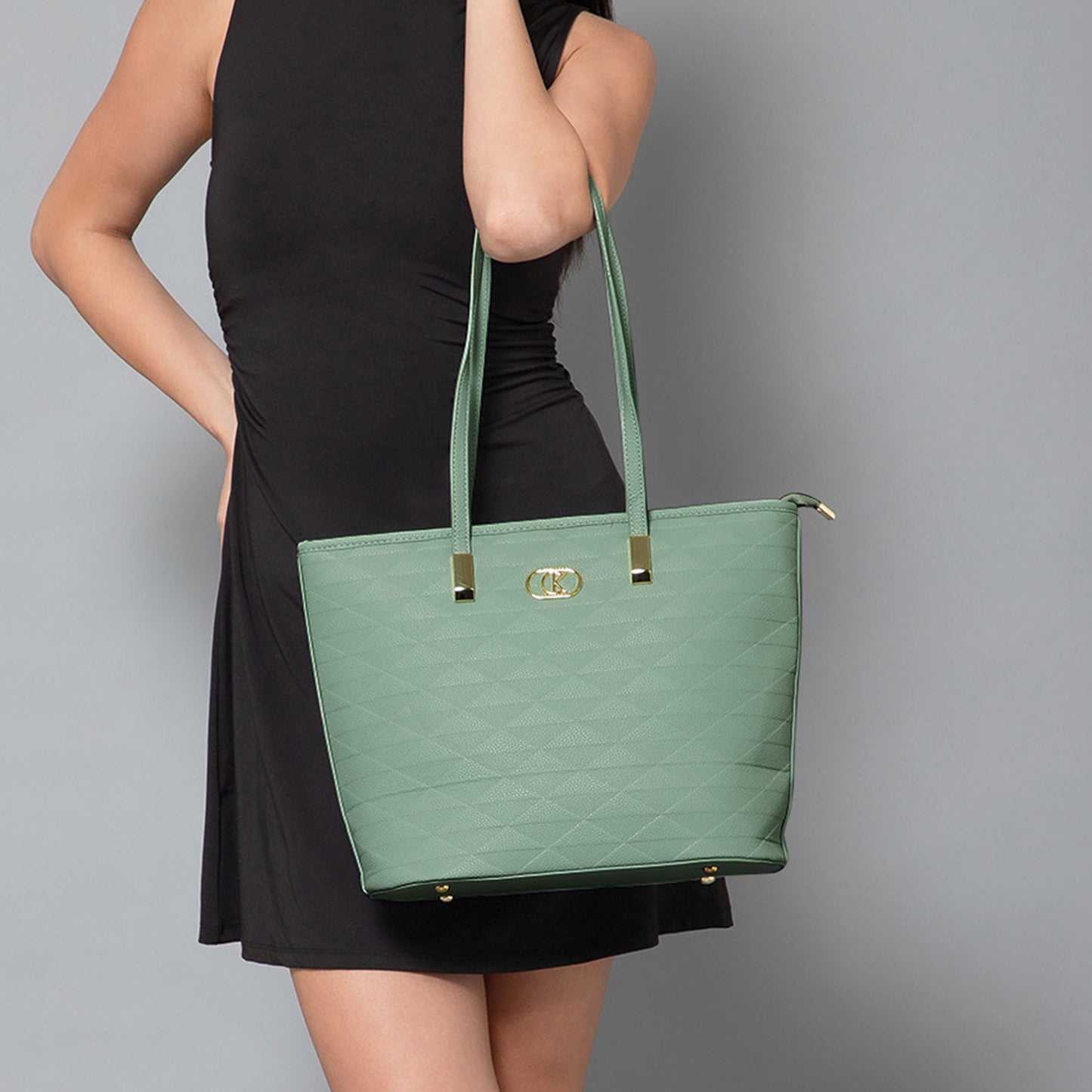 MORIS Tote Bag