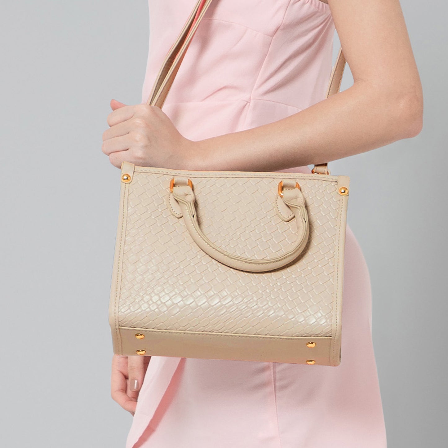 ELVIA Handbag