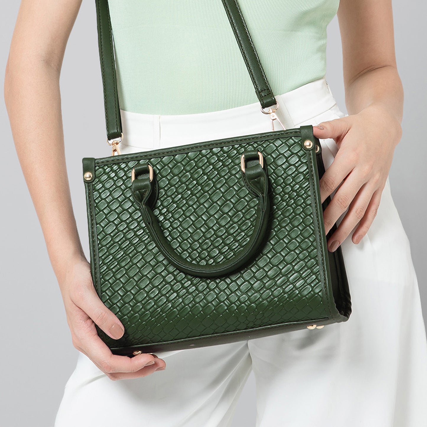 ELVIA Handbag