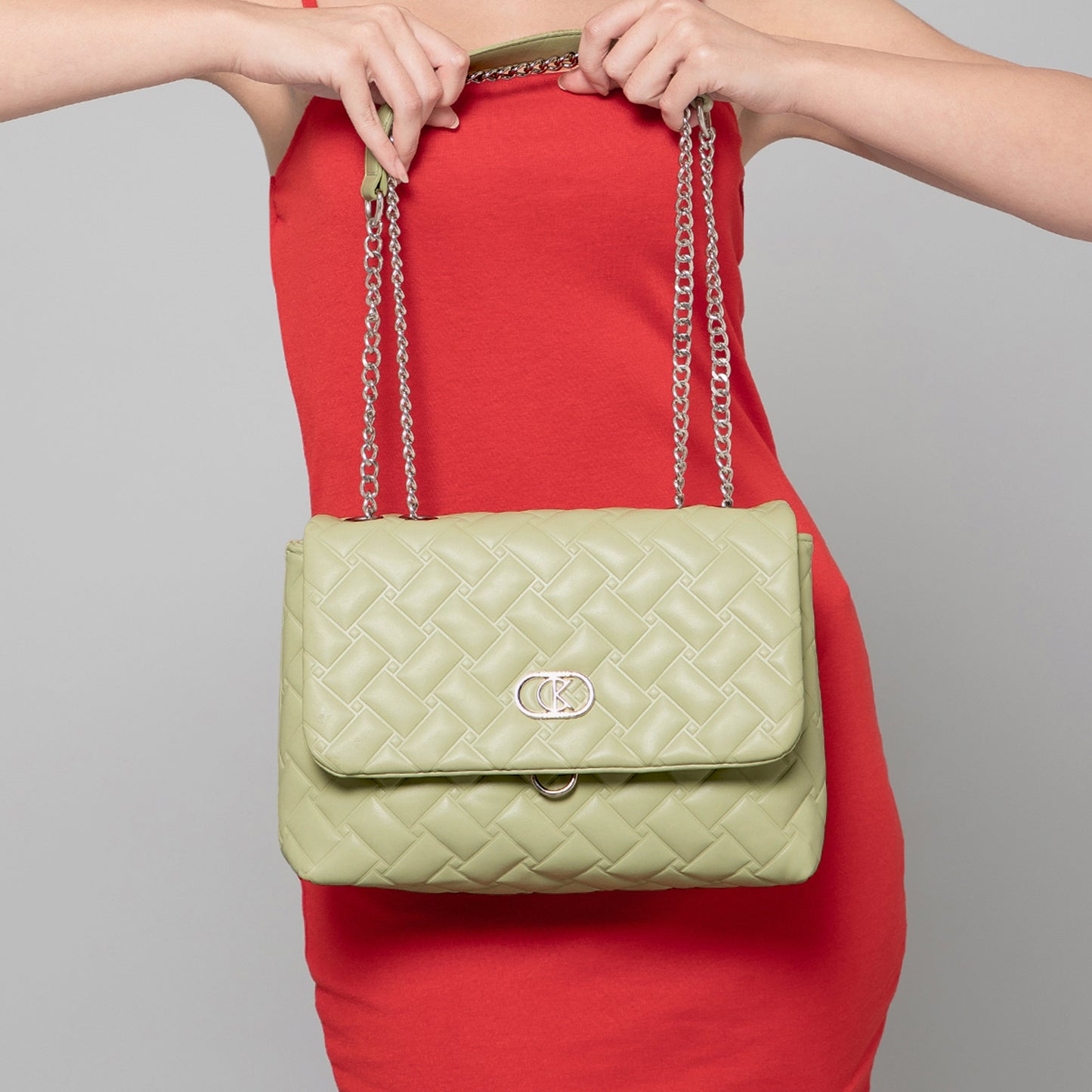 KLARA Shoulder Bag