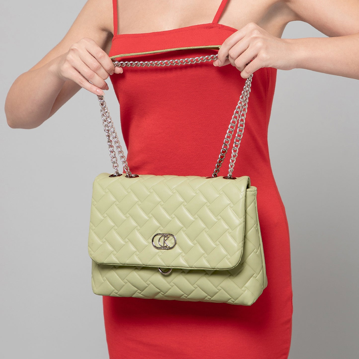 KLARA Shoulder Bag