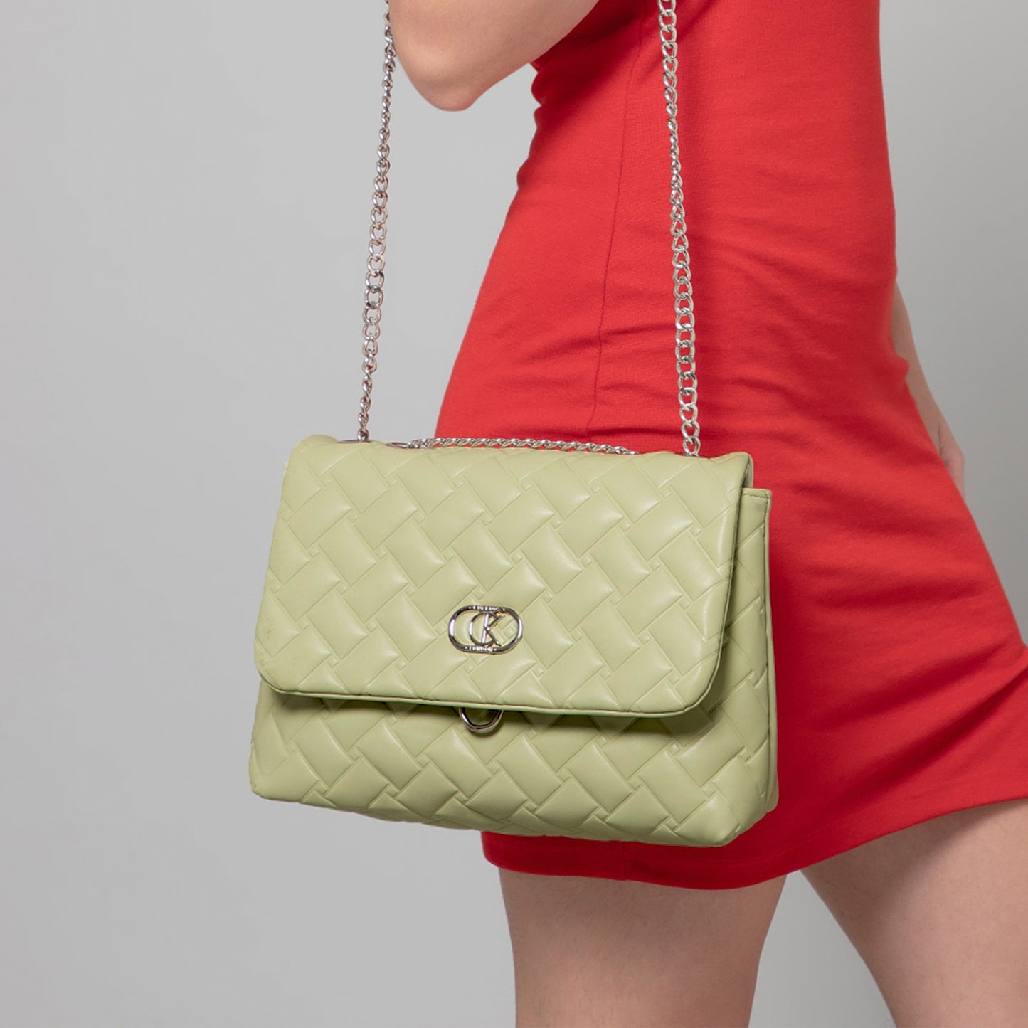 KLARA Shoulder Bag