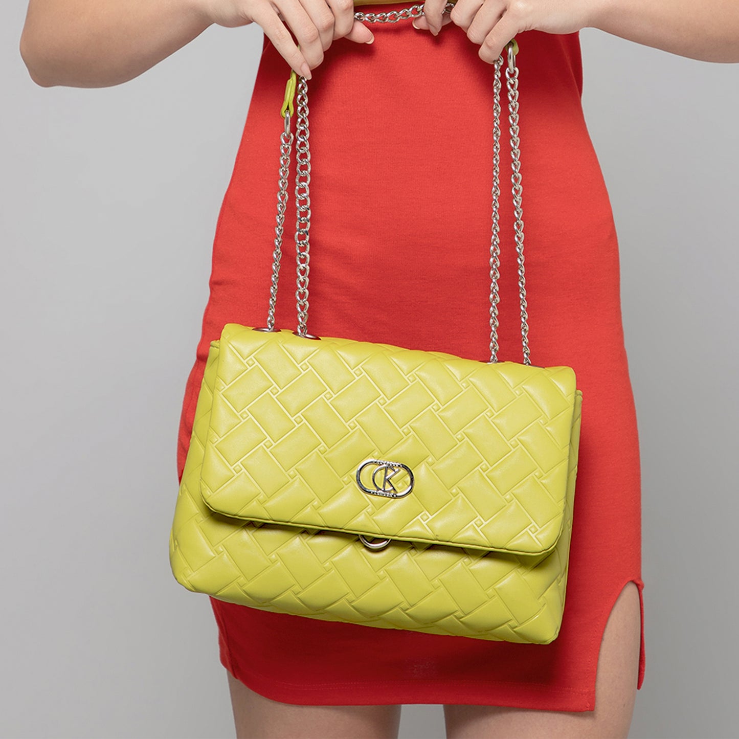 KLARA Shoulder Bag