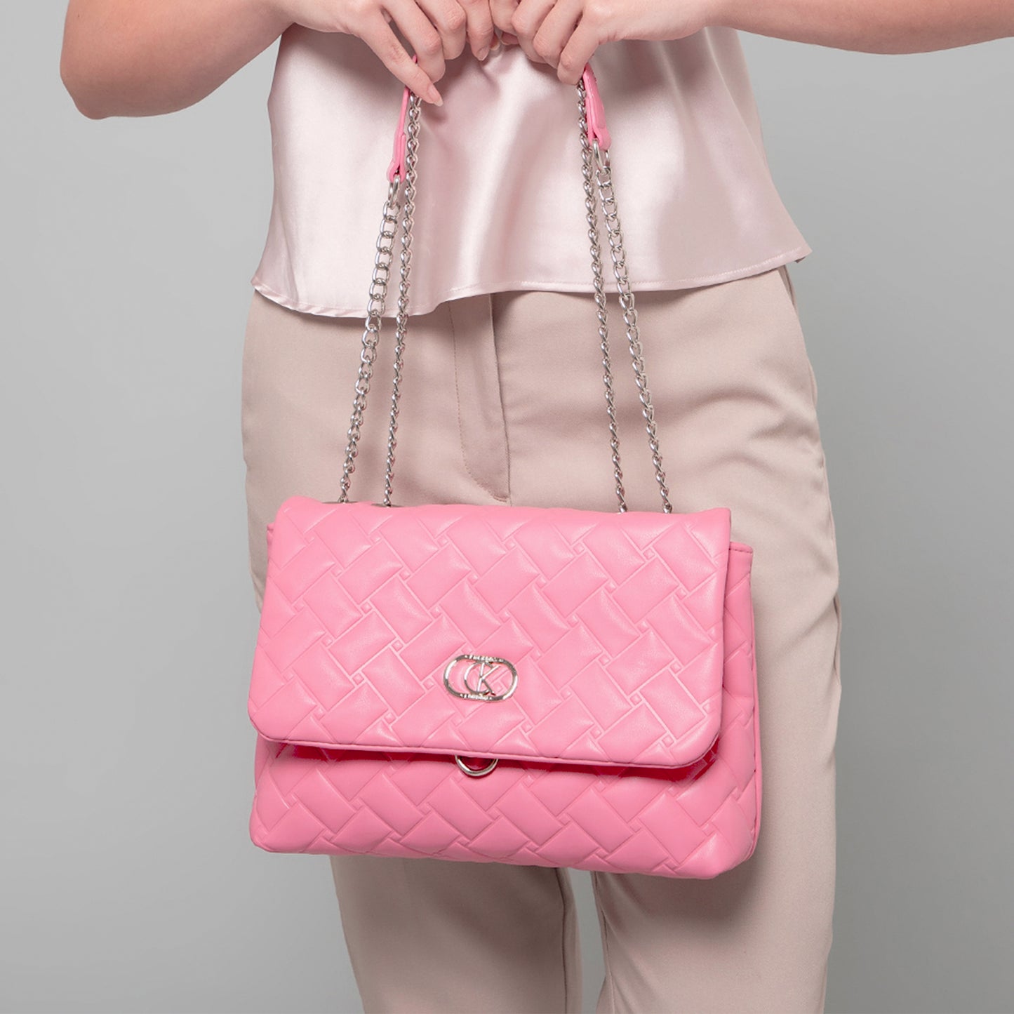 KLARA Shoulder Bag