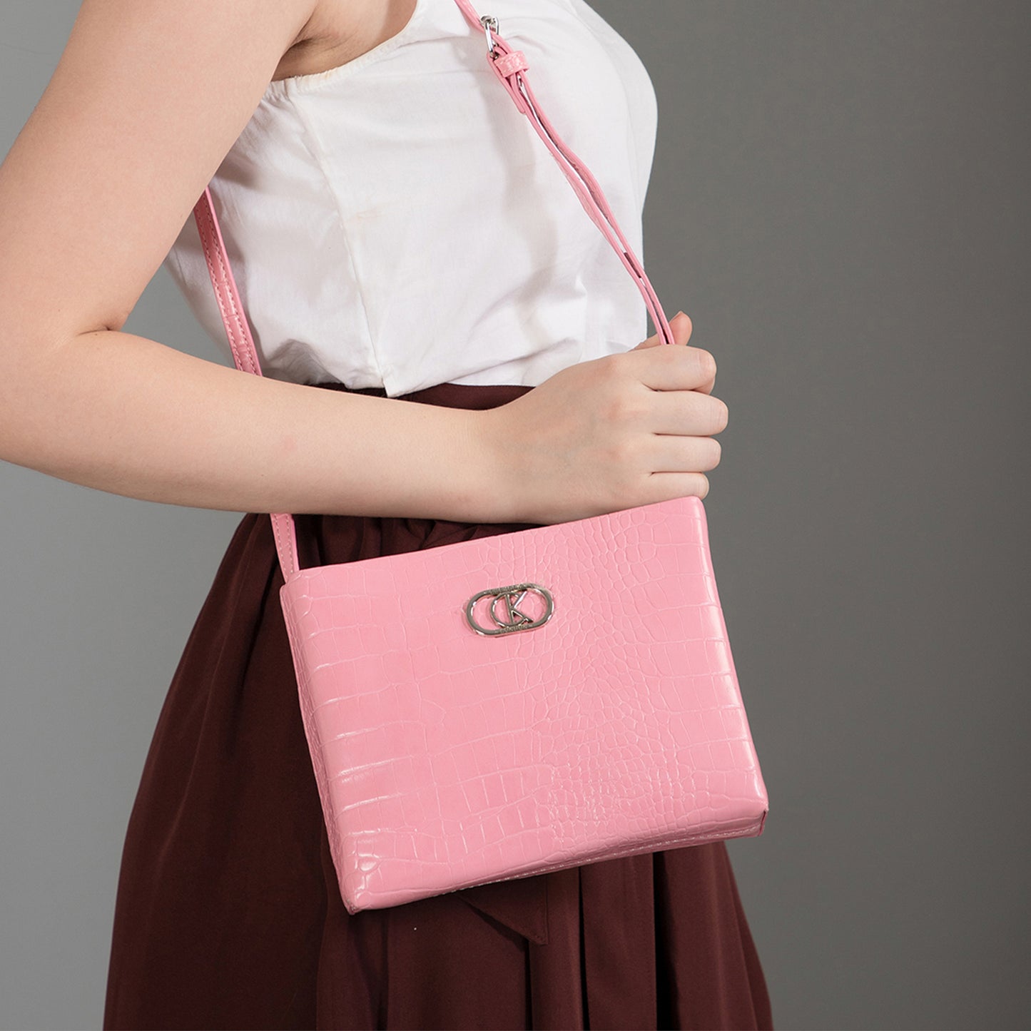 ZOE Shoulder Bag