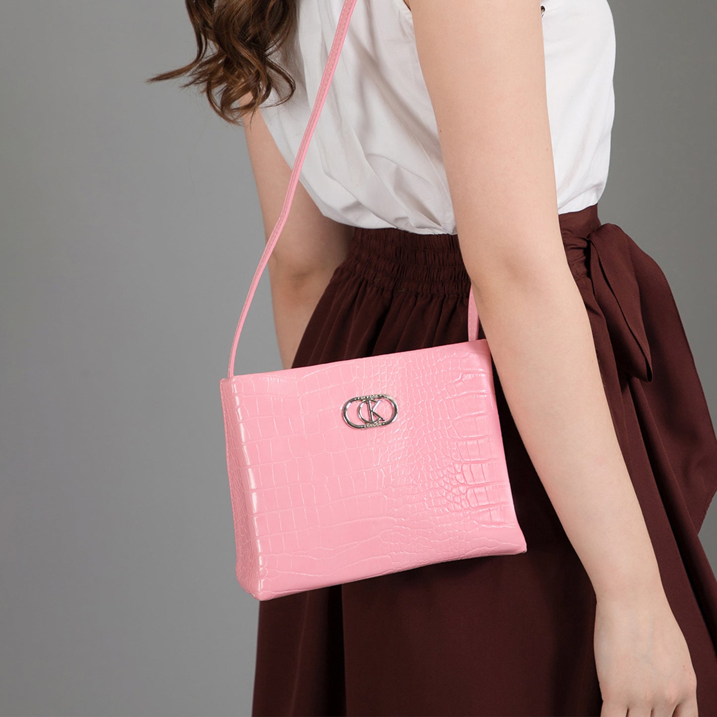 ZOE Shoulder Bag