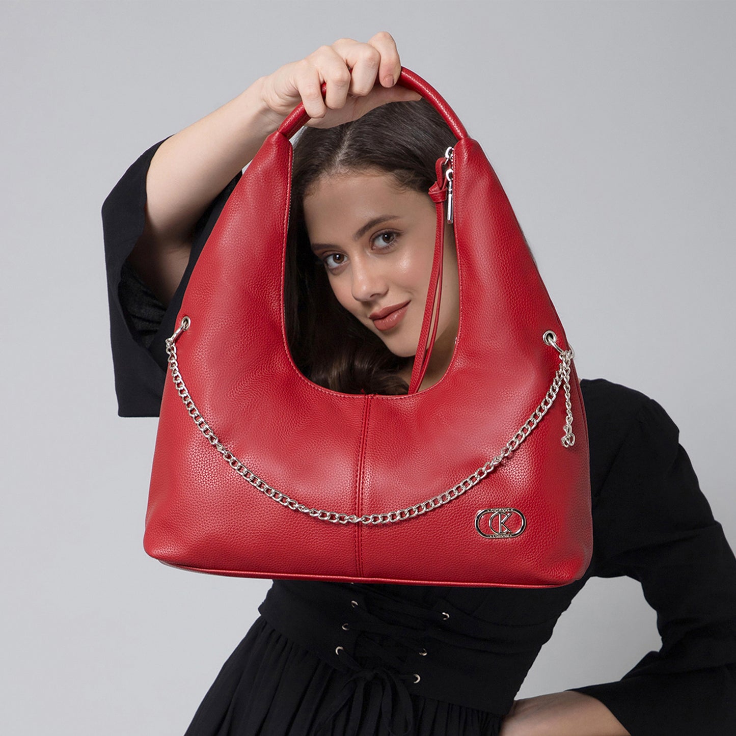 CAIRO Shoulder Bag