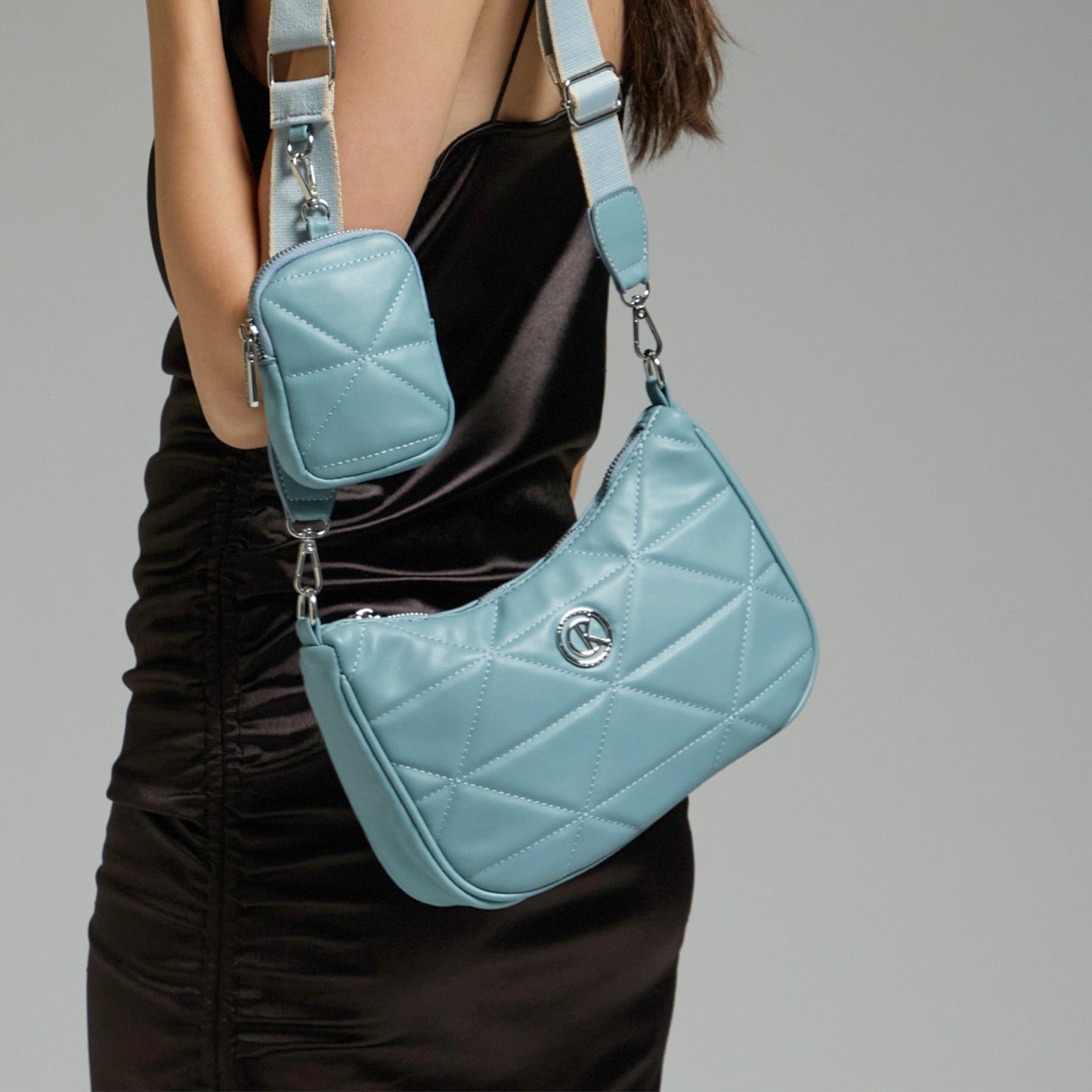 WILLA Crossbody Bag