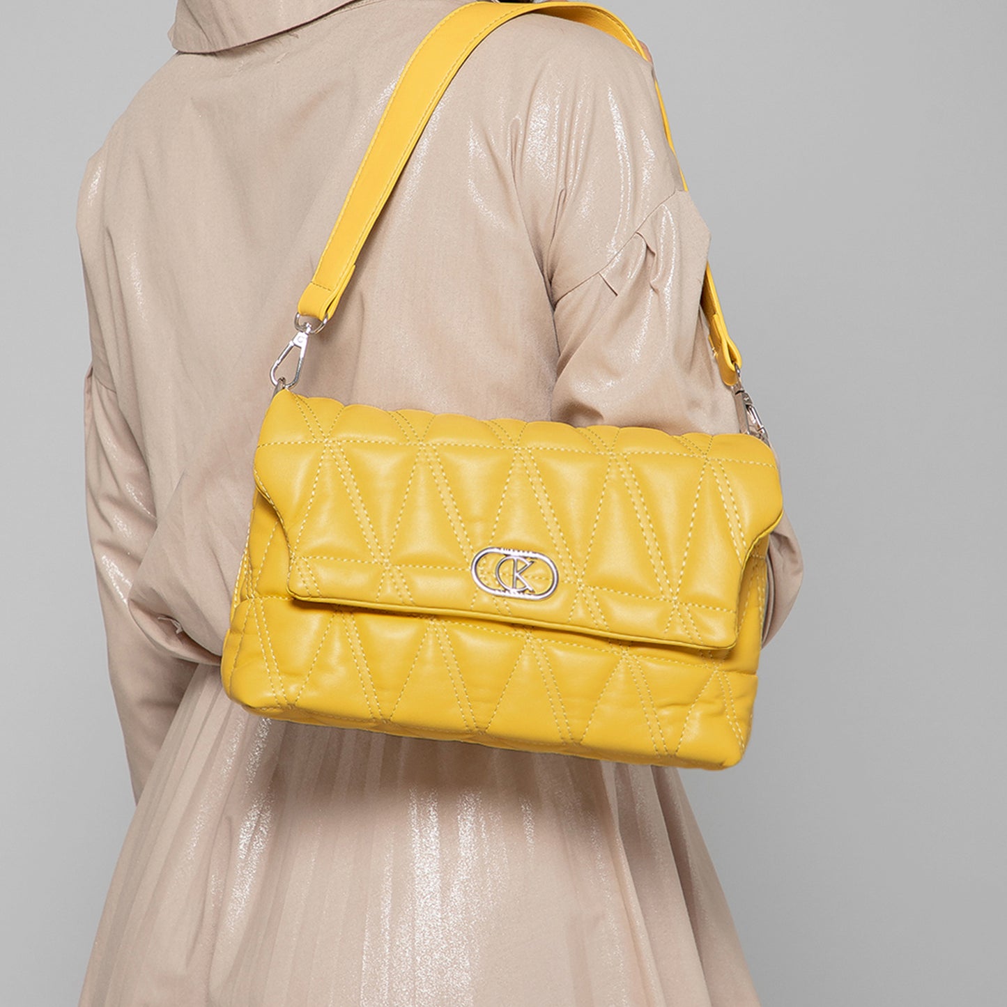 ELIZA Quilted Shoulder Bag