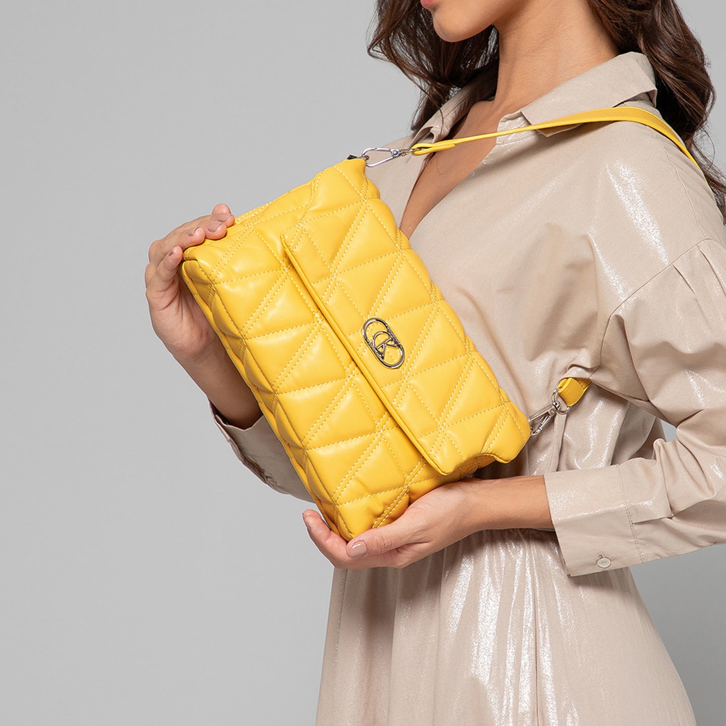 ELIZA Quilted Shoulder Bag