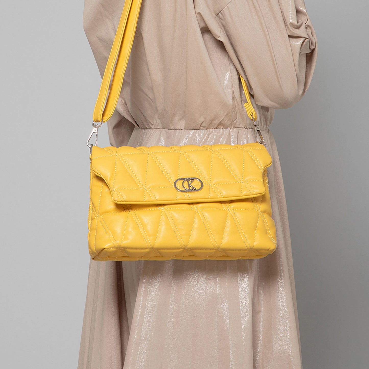 ELIZA Quilted Shoulder Bag