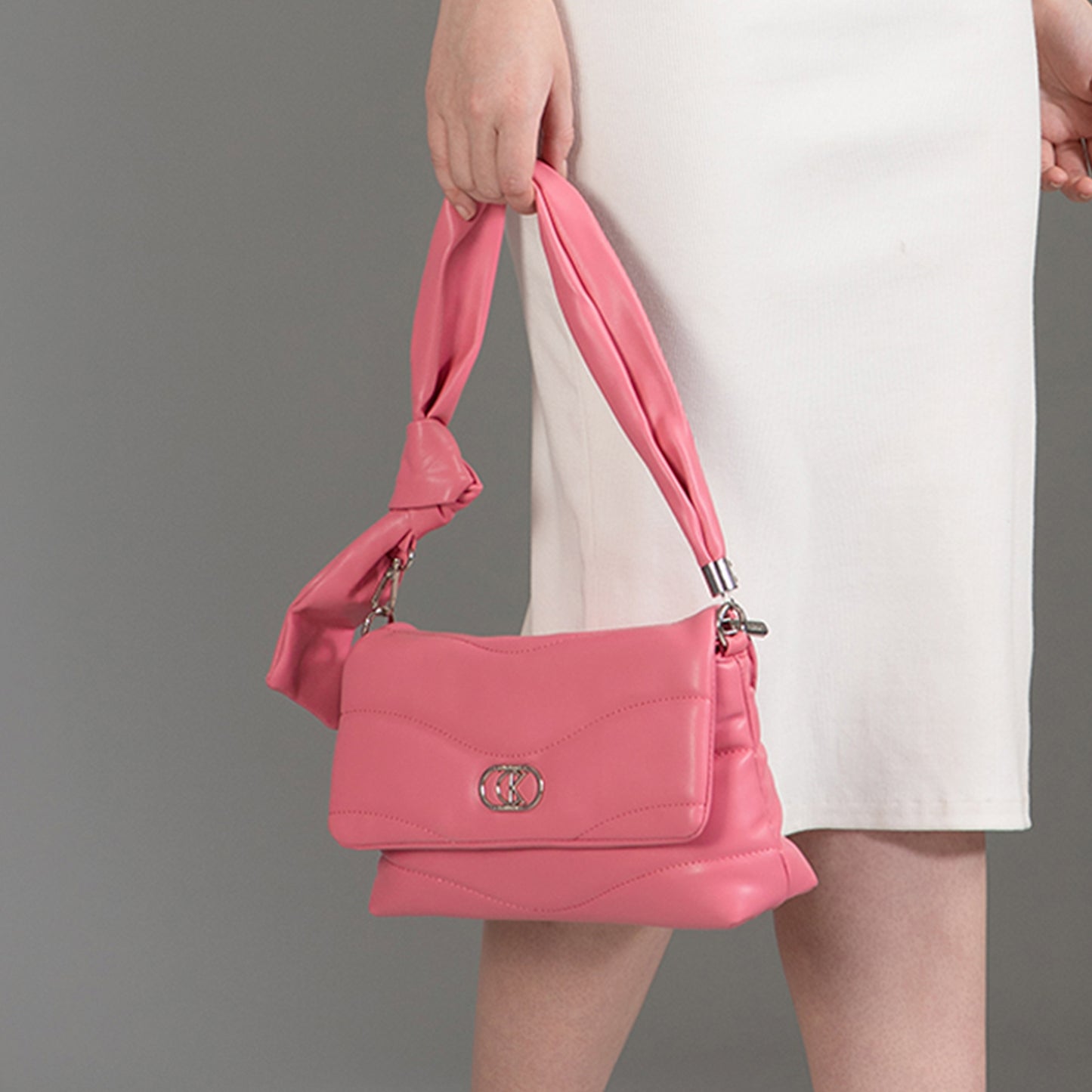 ARETE Shoulder Bag