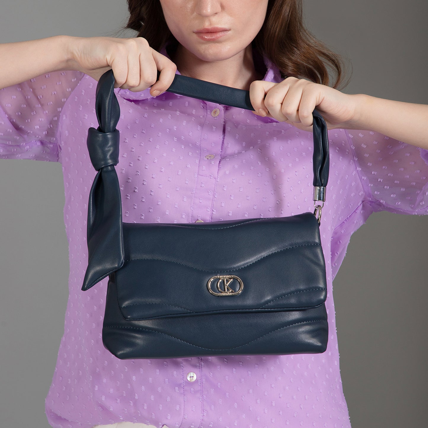 ARETE Shoulder Bag